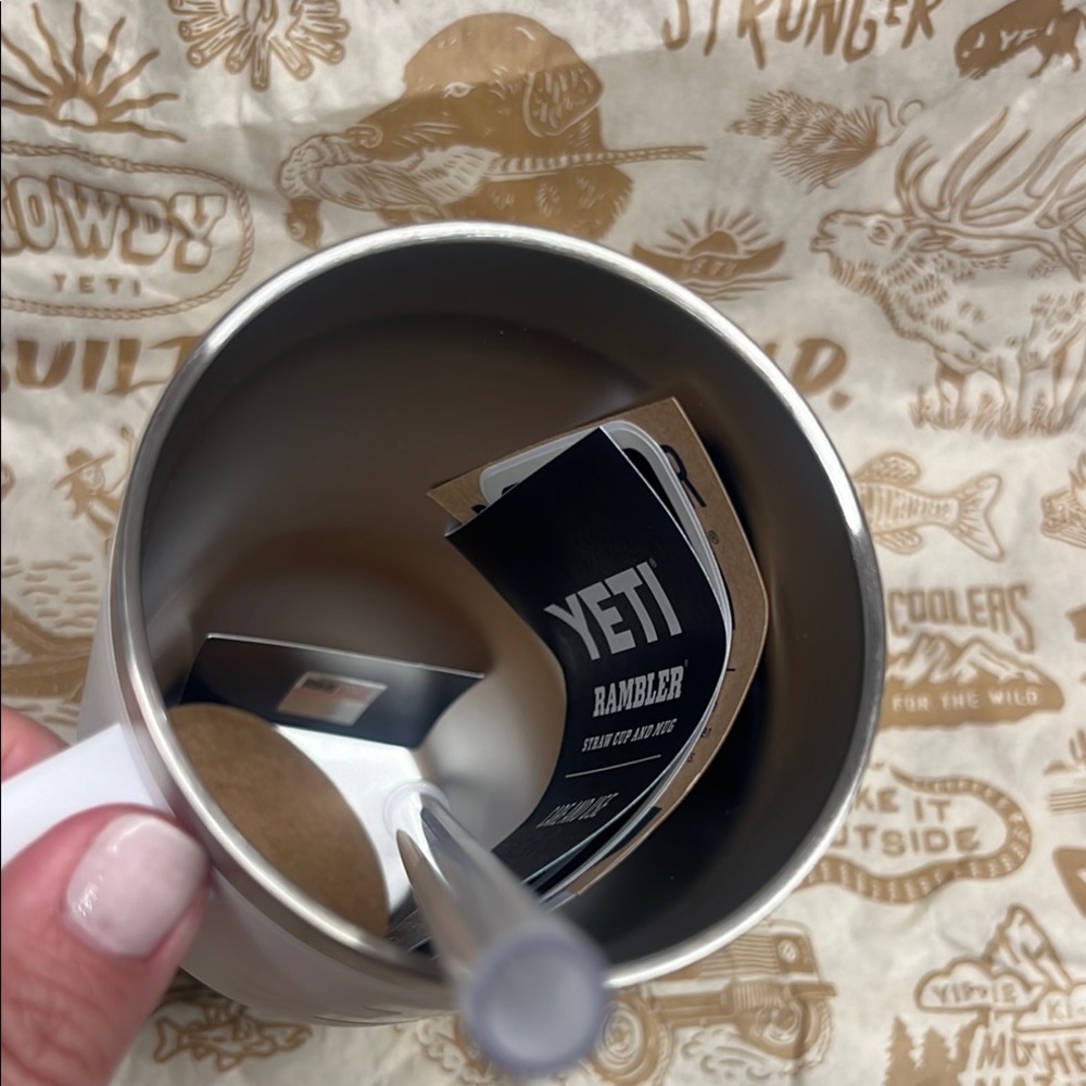 YETI 25oz Rambler Straw Mug, Silver Insulated Water Bottle with Handle - Picture 4 of 5